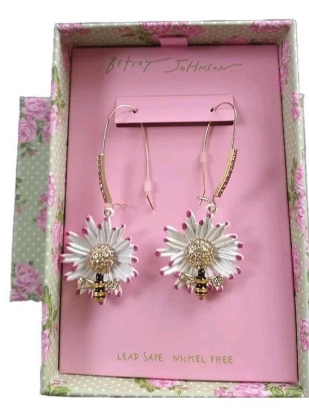 Betsey Johnson Gold Tone White Flower Daisy Bee Earrings Crystal Accents NIB